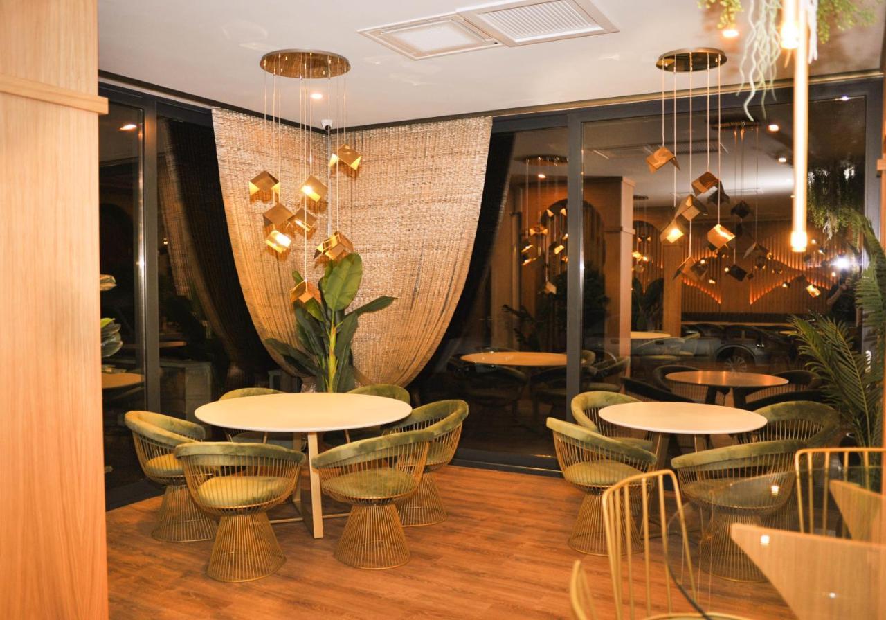 Hotel Angel Sofia Fălticeni Eksteriør billede